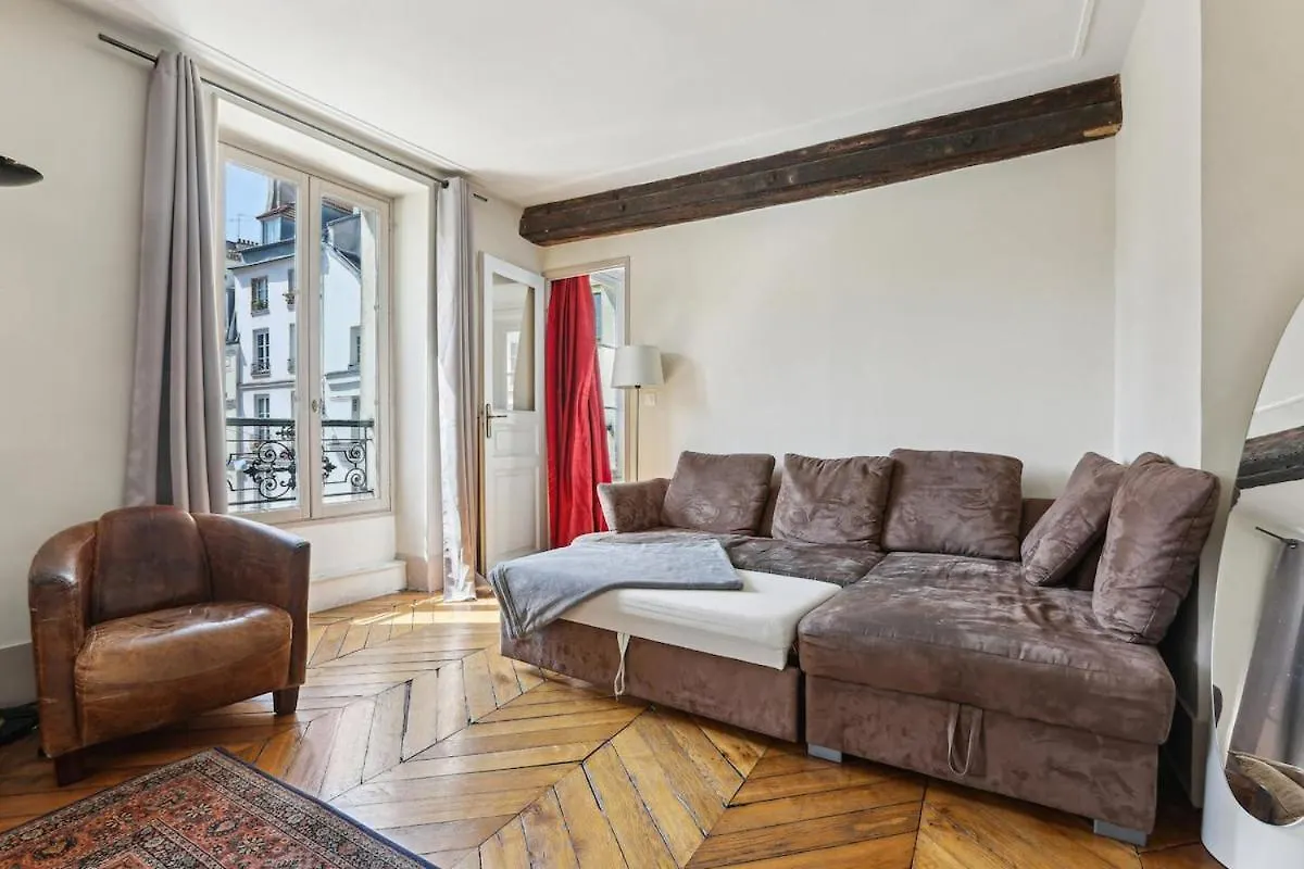 Apartment Place Contrescarpe 2 Bedroom Flat Paris