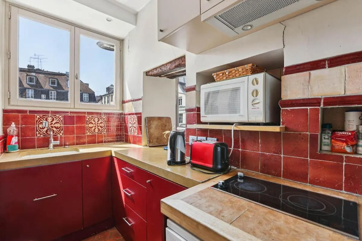 Apartment Place Contrescarpe 2 Bedroom Flat Paris